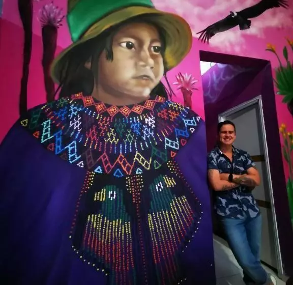 ペンション Lienzo Hostel And Mural Art Museum