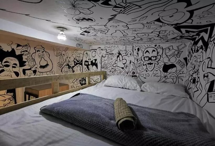 ペンション Lienzo Hostel And Mural Art Museum