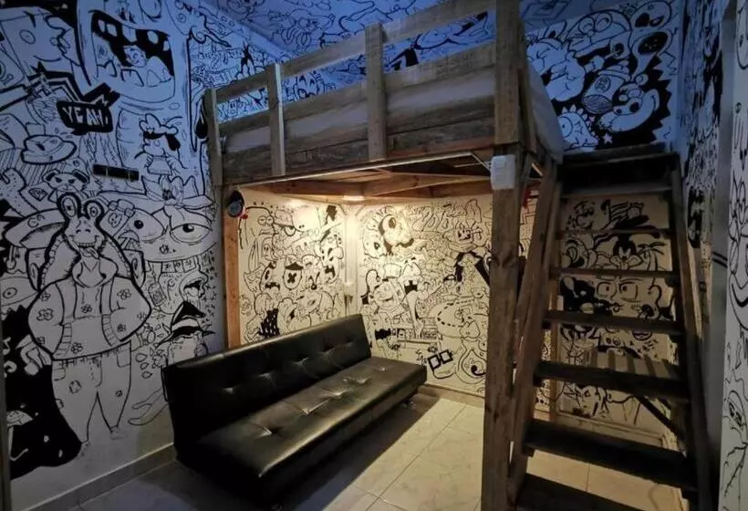 ペンション Lienzo Hostel And Mural Art Museum
