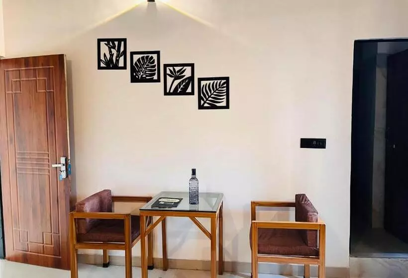 ユースホステル Nomads House