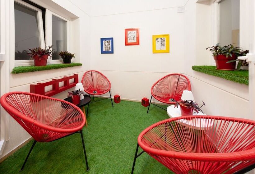 هتل Hercules Boutique