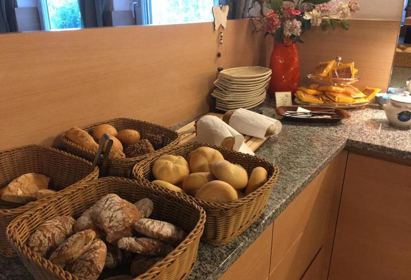 ホテル Neuhausmühle