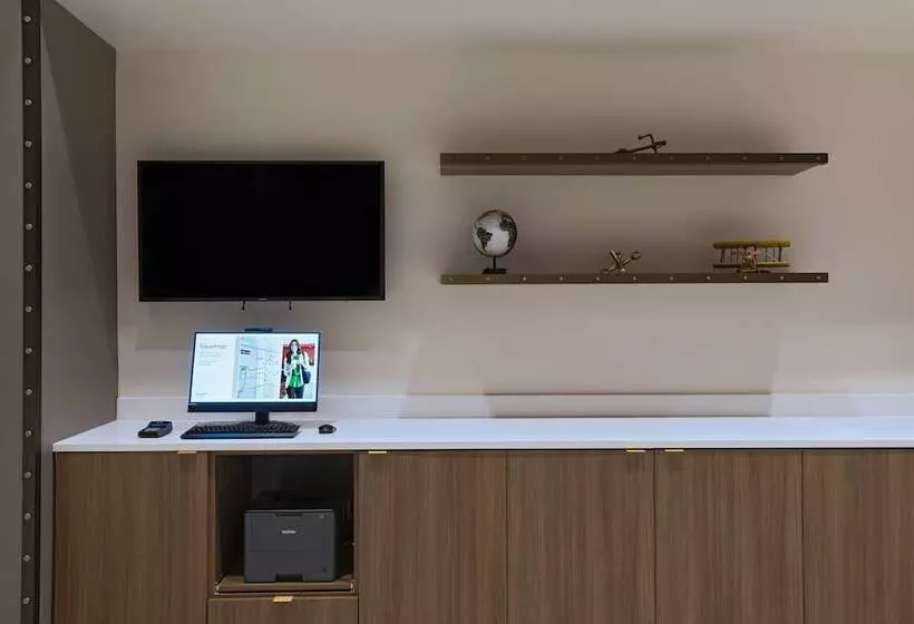 Hotelli Towneplace Suites By Marriott San Diego Airport/liberty Station