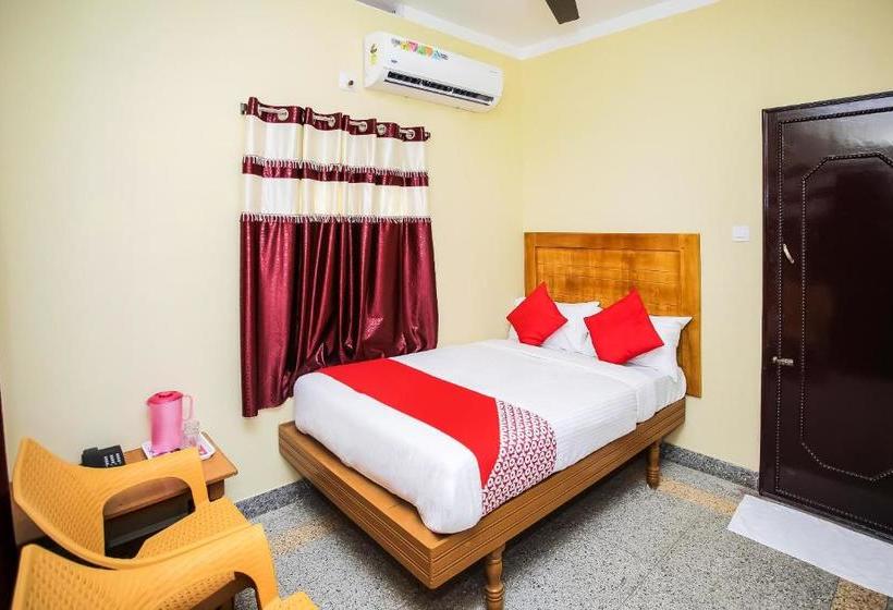 בית מלון כפרי Oyo 26607 Sri Subbiah Inn