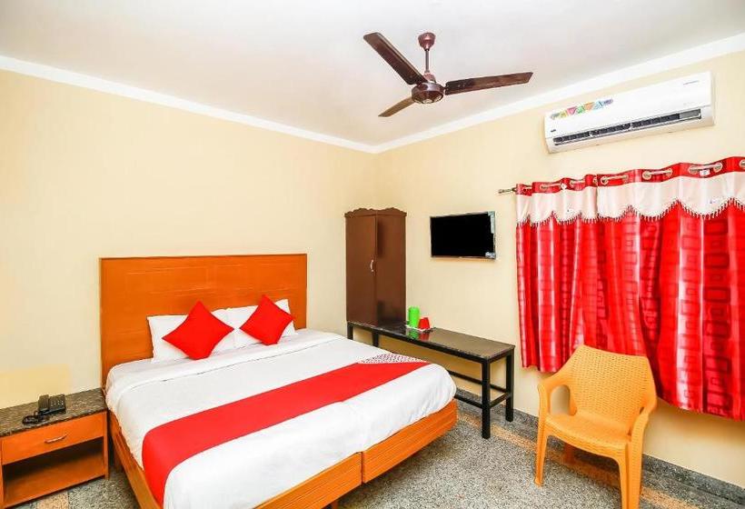 בית מלון כפרי Oyo 26607 Sri Subbiah Inn