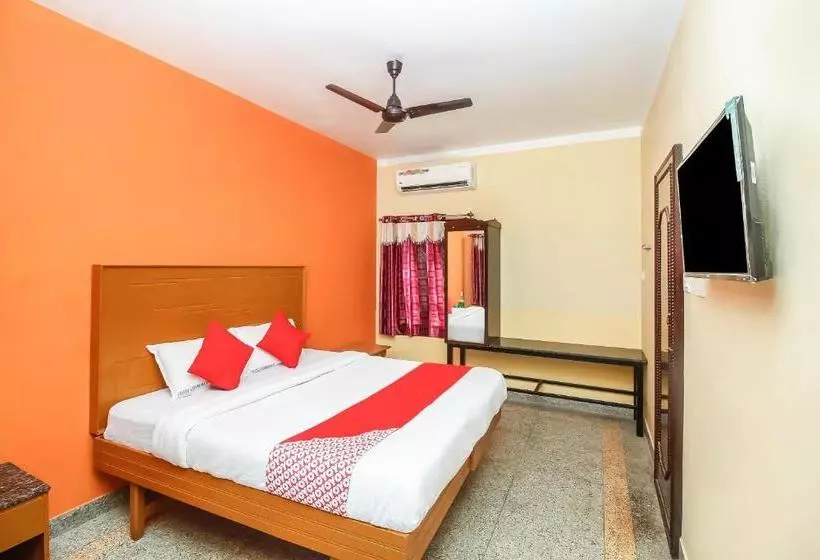 ホテル Oyo 26607 Sri Subbiah Inn