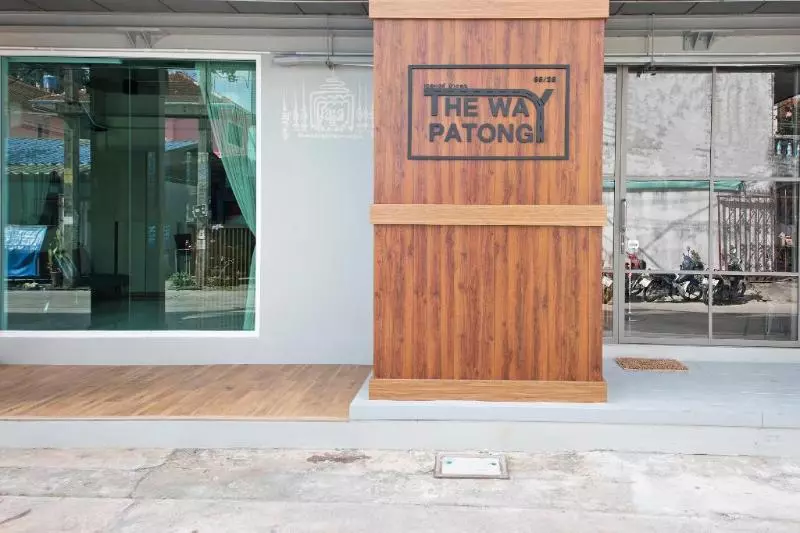 ホテル The Way Patong