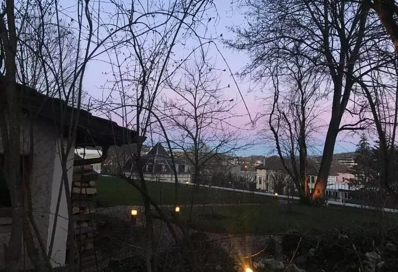 پانسیون Manoir De La Côte Dieu