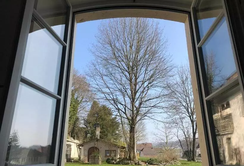 پانسیون Manoir De La Côte Dieu