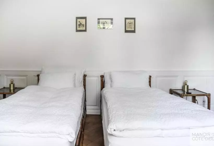 پانسیون Manoir De La Côte Dieu