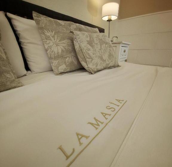 ユースホステル La Masia