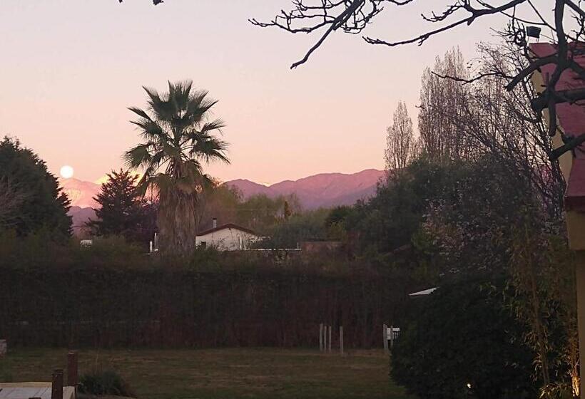 ユースホステル La Masia