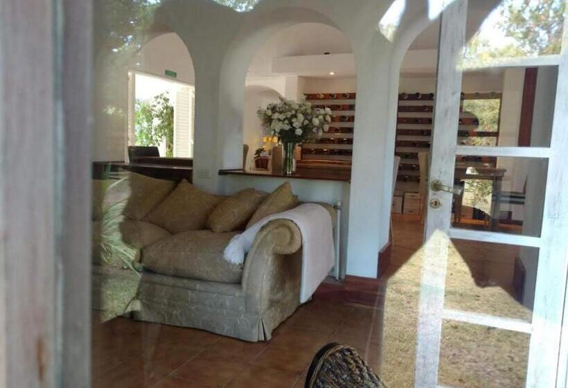 ユースホステル La Masia