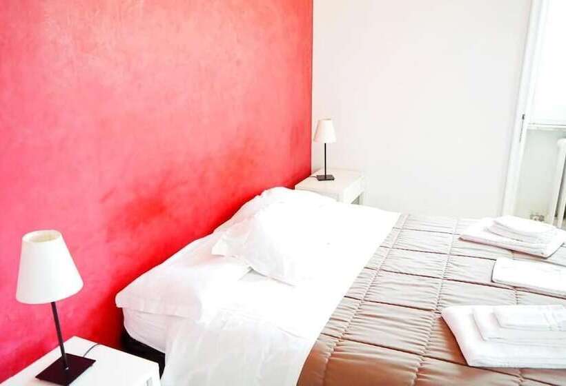 تختخواب و صبحانه Fourseasons