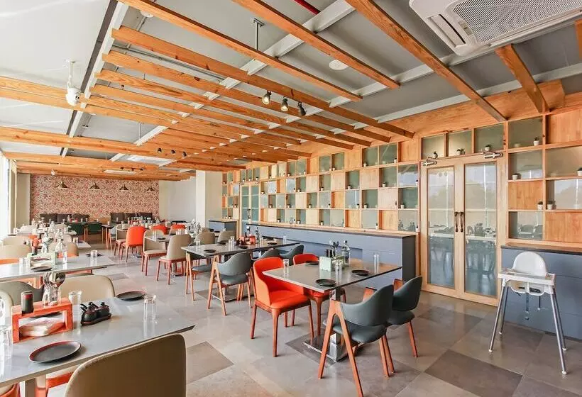 ホテル Super Capital O Hoysala Inn