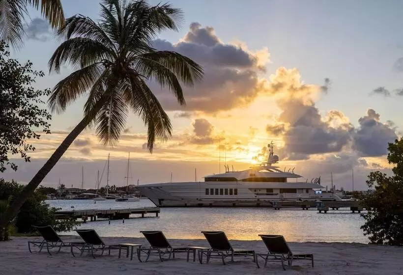 هتل Port De Plaisance Resort, Trademark Collection By Wyndham