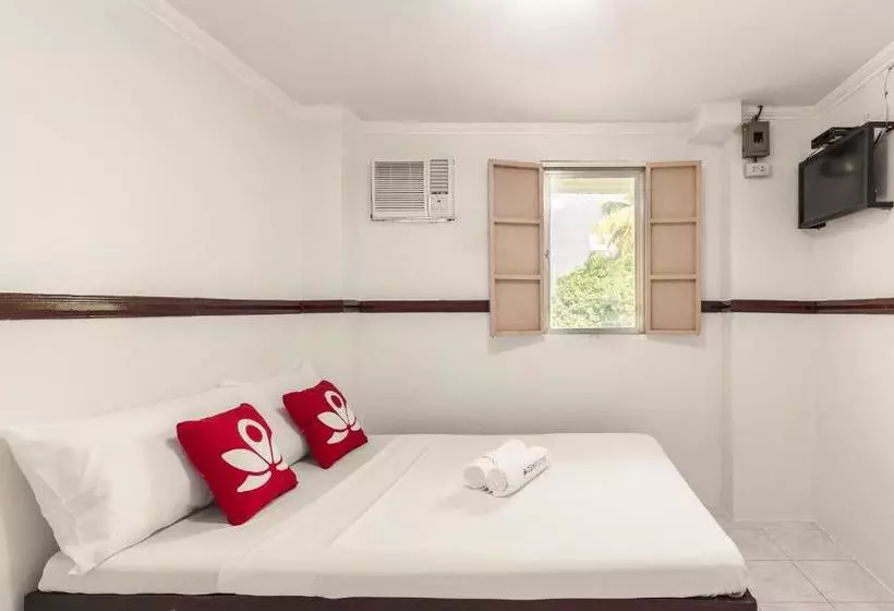 ホテル Zen Rooms 10th Ave Cubao