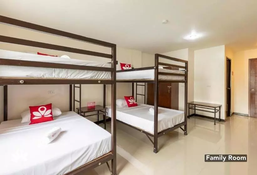 ホテル Zen Rooms 10th Ave Cubao