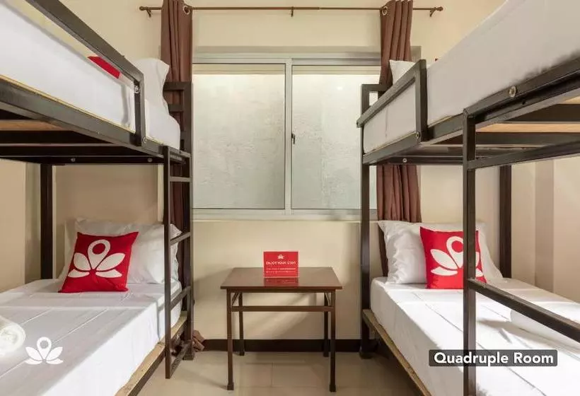 ホテル Zen Rooms 10th Ave Cubao