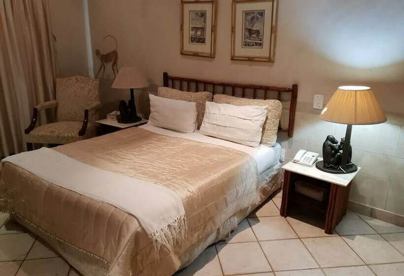 پانسیون Birdwood Boutique Estate