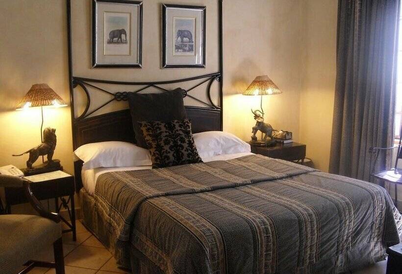 پانسیون Birdwood Boutique Estate