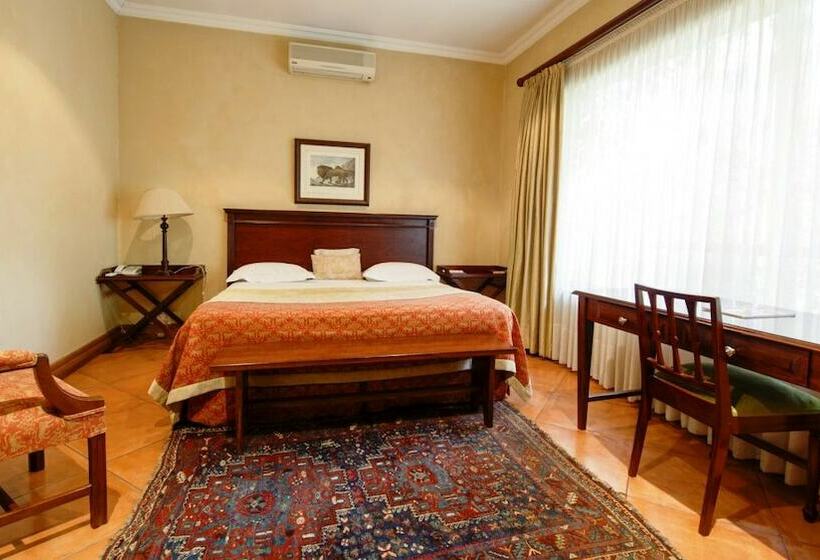 پانسیون Birdwood Boutique Estate