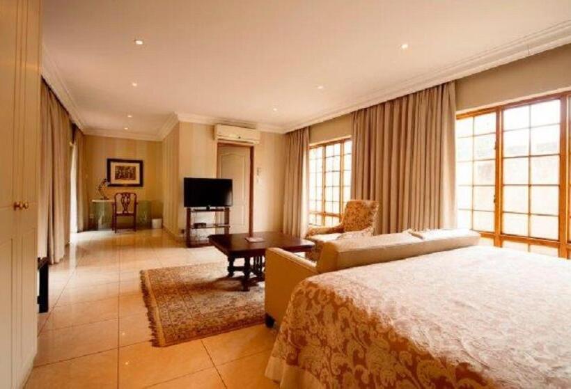 پانسیون Birdwood Boutique Estate