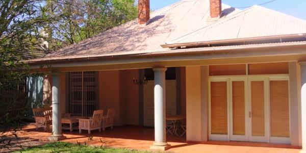 پانسیون Birdwood Boutique Estate