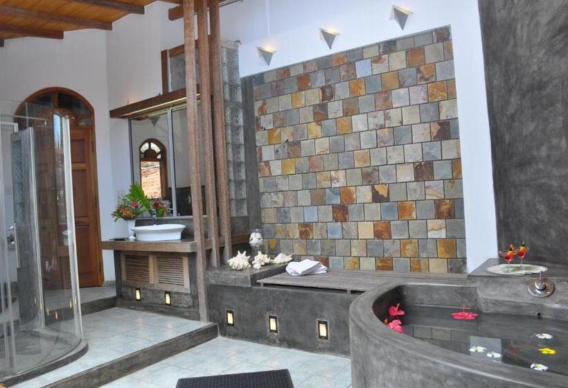 בית מלון כפרי Ayubowan Swiss Lanka Bungalow Resort