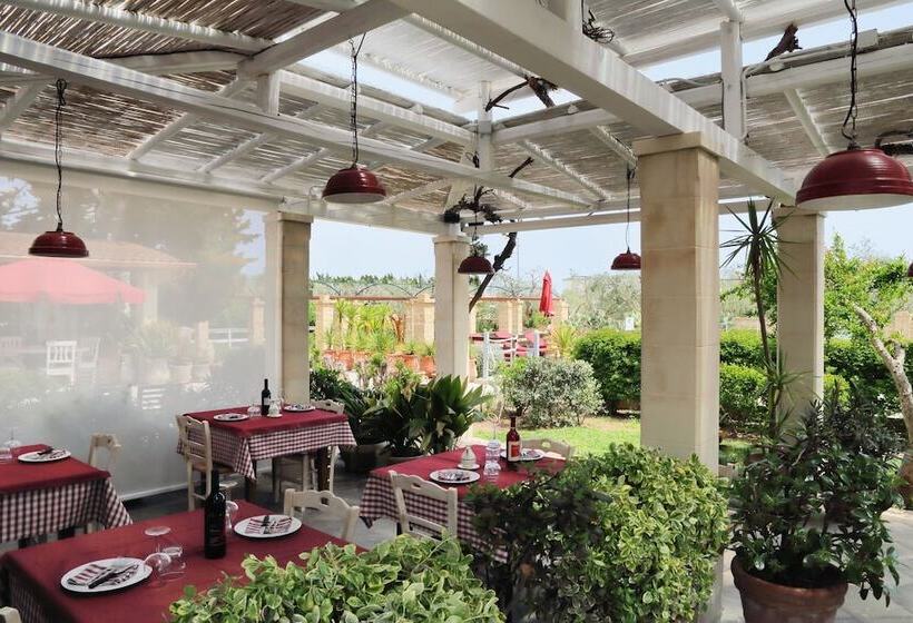 فندق Masseria L Uliveto Agri Resort