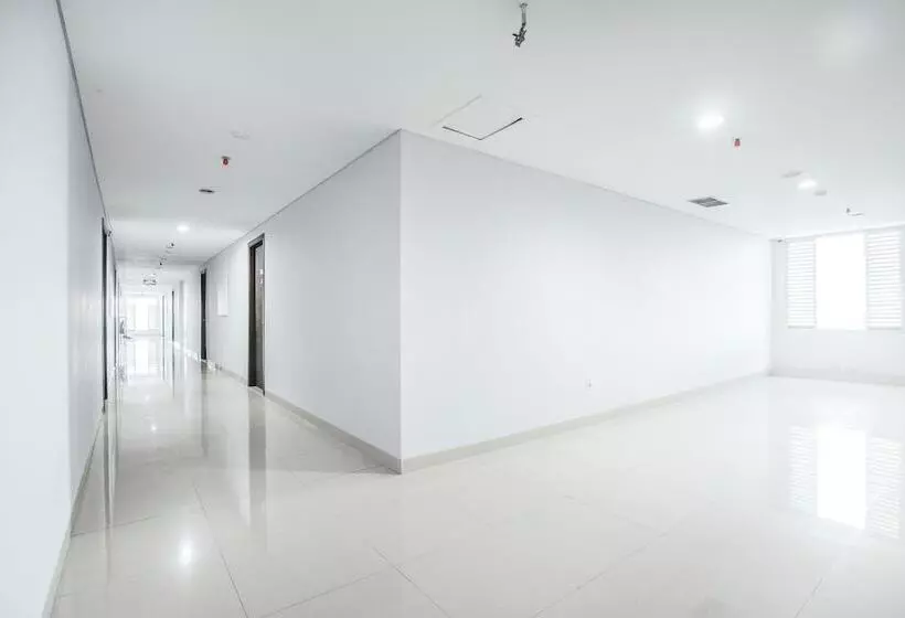 ホテル Collection O The Enviro Cikarang