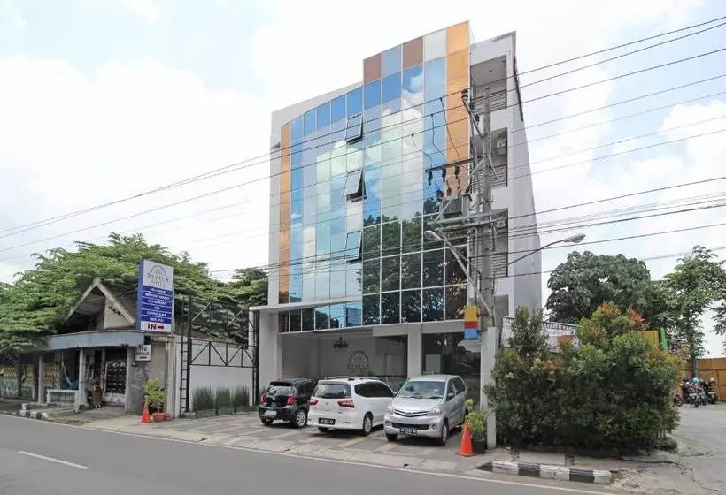 ホテル Reddoorz Plus @ Jl Jendral Sudirman Sukoharjo