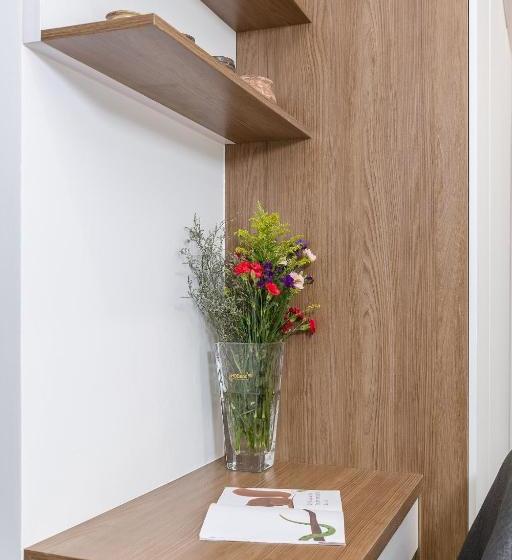 پانسیون Maison Thi Apartment