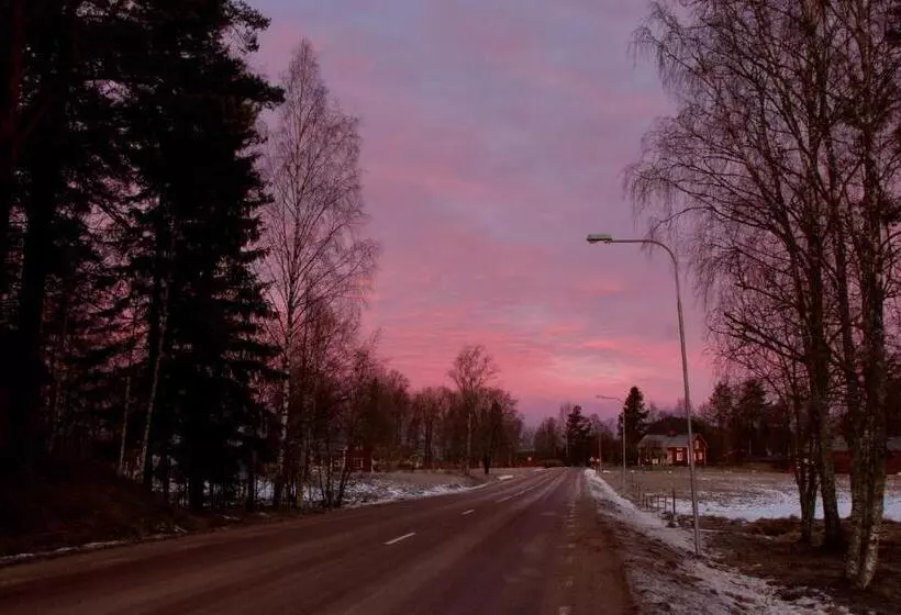 ベッドアンドブレックファースト Affären Må Bra