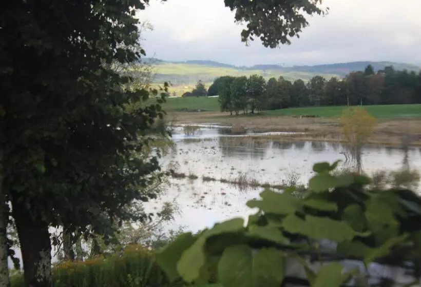 ベッドアンドブレックファースト Affären Må Bra