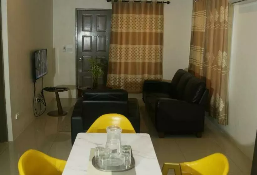 تختخواب و صبحانه Fiji Home Apartment
