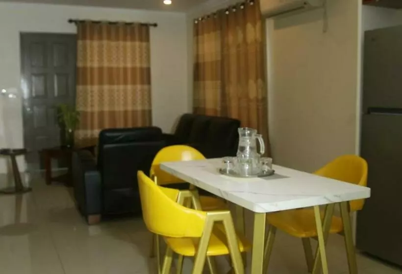 تختخواب و صبحانه Fiji Home Apartment