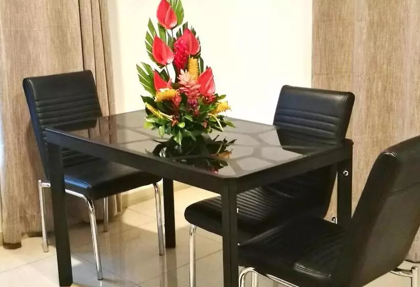تختخواب و صبحانه Fiji Home Apartment