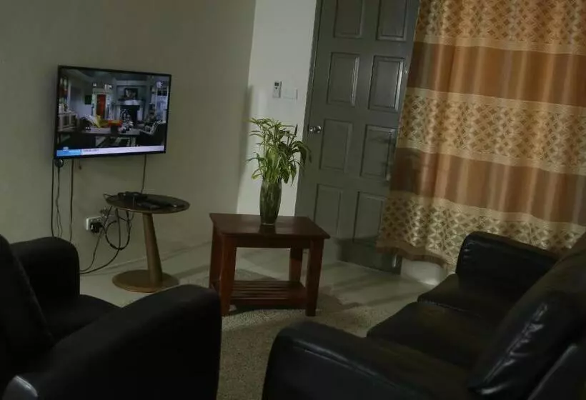 تختخواب و صبحانه Fiji Home Apartment