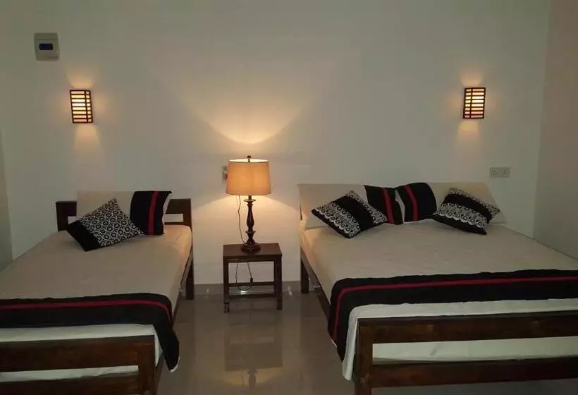 Hotelli Olivi Palace