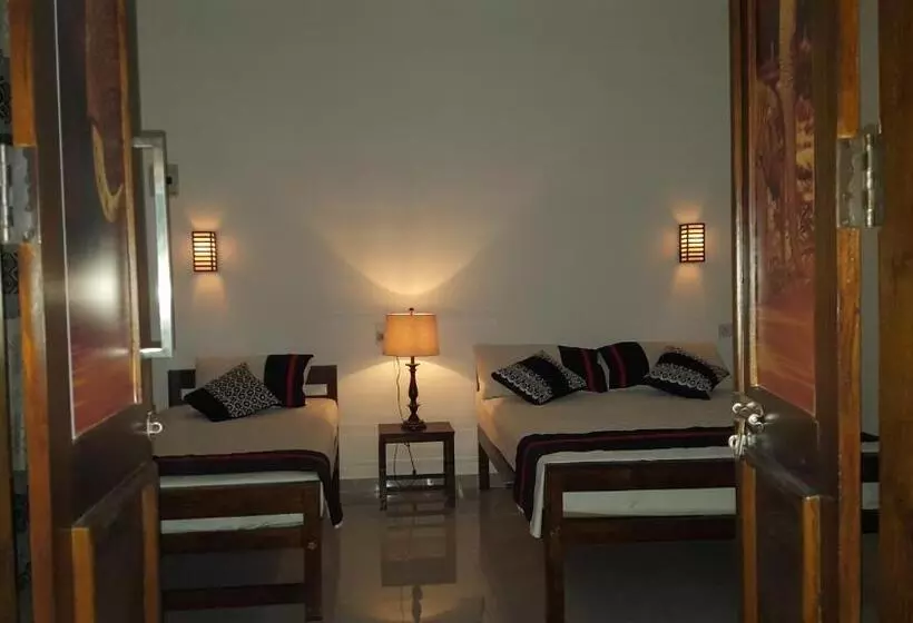 Hotelli Olivi Palace