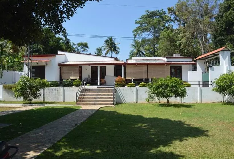 Hotelli Olivi Palace