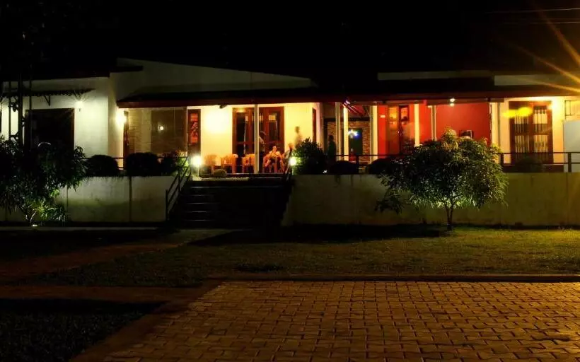 Hotelli Olivi Palace