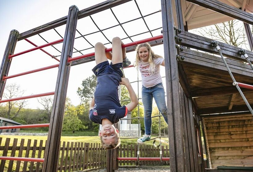 هتل The Gamekeeper S Inn