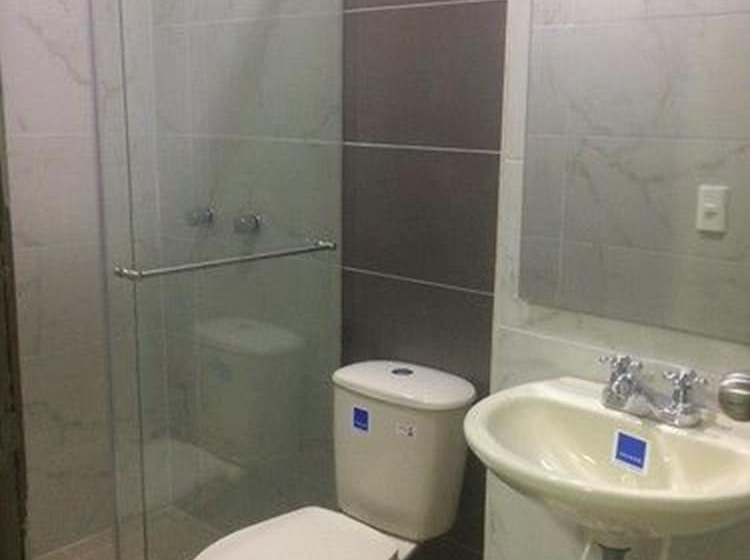 بنسيون Hostal Piedra Del Sol