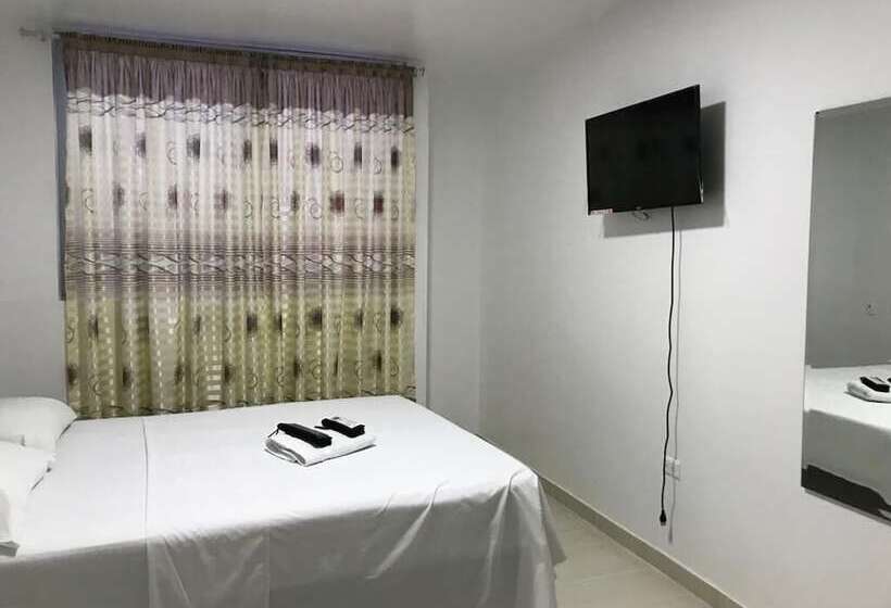 بنسيون Hostal Piedra Del Sol