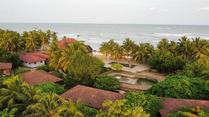 호텔 Charlestina Beach Resort