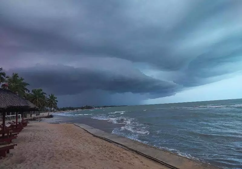 Hotelli Charlestina Beach Resort