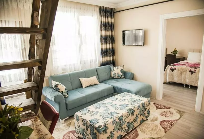 Nazar Suite Apart