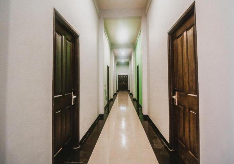 بنسيون Reddoorz Plus Near Mall Slipi Jaya